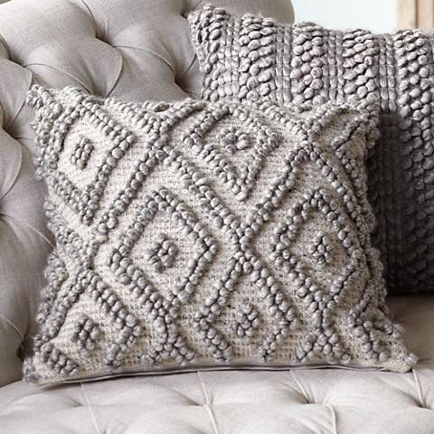 Decorating with Pillows