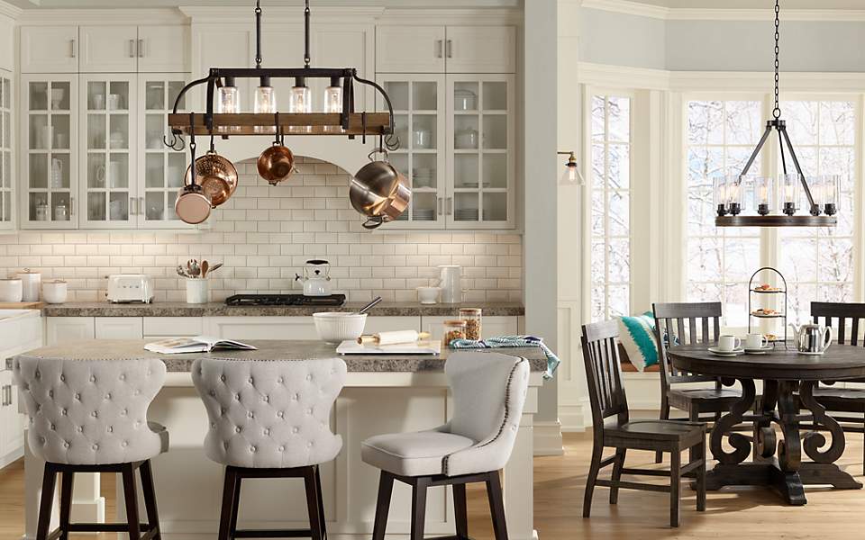 Best Kitchen Table Lighting Trends 2023 - AtOnce